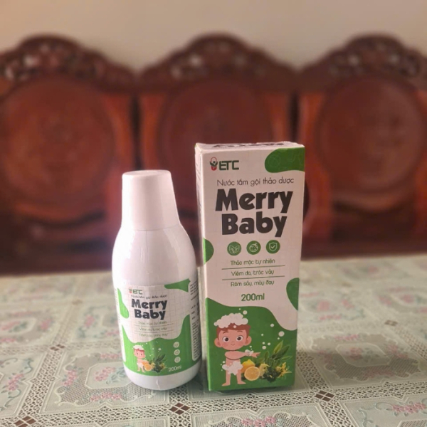 Nước tắm gội thảo dược dành cho trẻ sơ sinh Merry Baby 